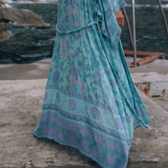 SOLD OUT Blue & Purple Bohemian Floral Kimono Duster Wrap - Picture 2 of 6